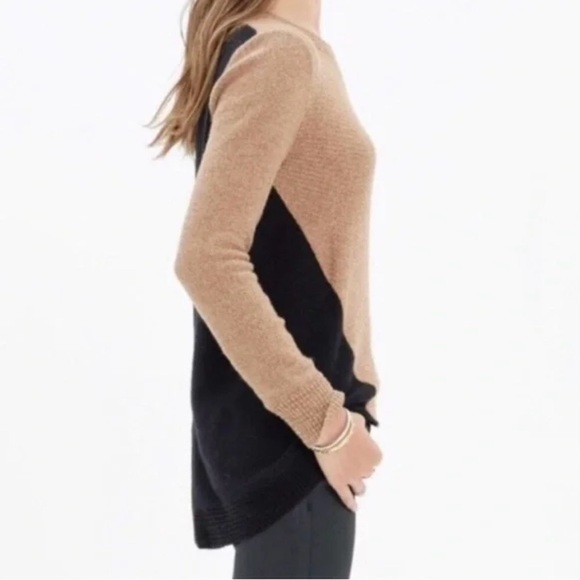 Madewell Tan and Black Crew Neck Back Zip Sweater - Picture 3 of 10
